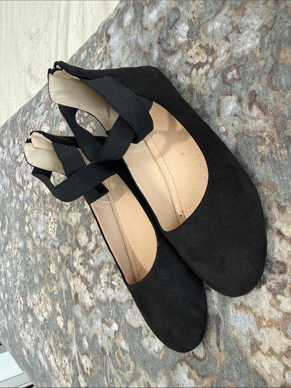 Hehainom Black Women's Ballet Mary Jane Flats with Elastic Strap
